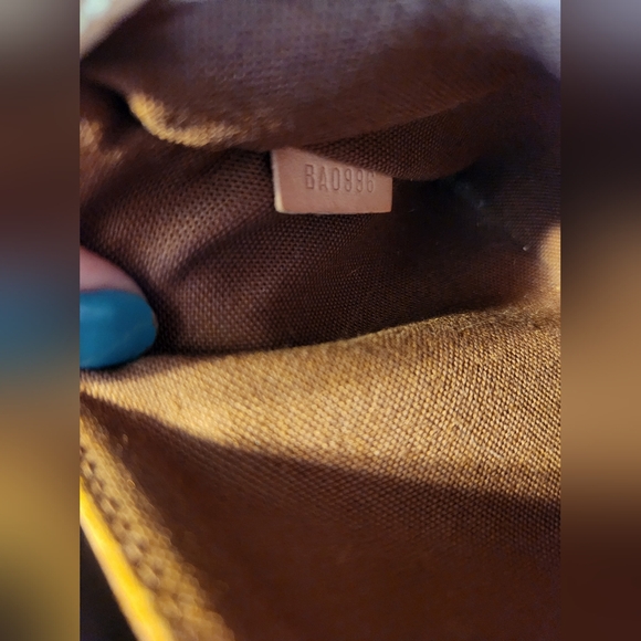 Authentic Louis Vuitton Alma Vintage 1996 - Picture 7 of 14